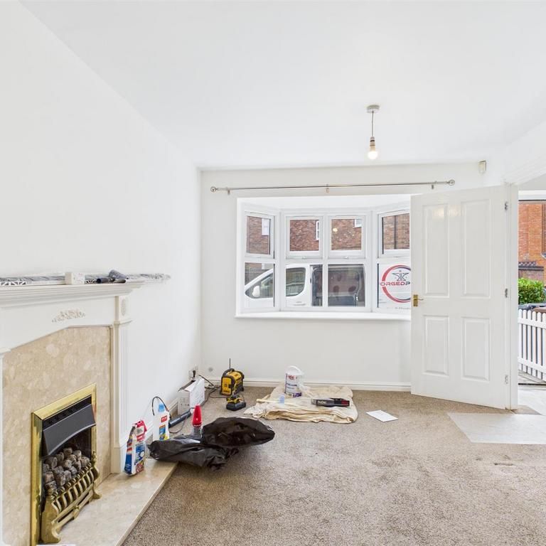 3 bedroom end of terrace house to rent - Photo 1