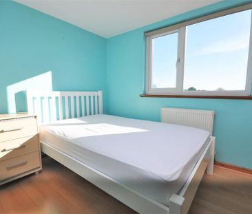 3 bedroom semi-detached bungalow to rent - Photo 3