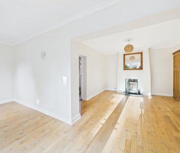 4 bedroom detached house to rent - Photo 6