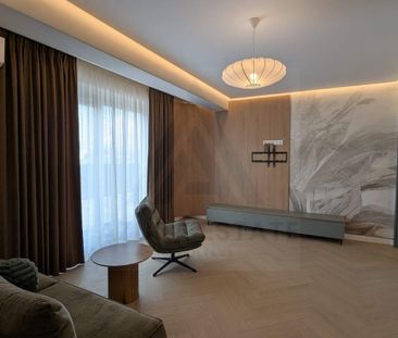 Închiriază Apartament 3 camere Trei Stejari - Photo 1
