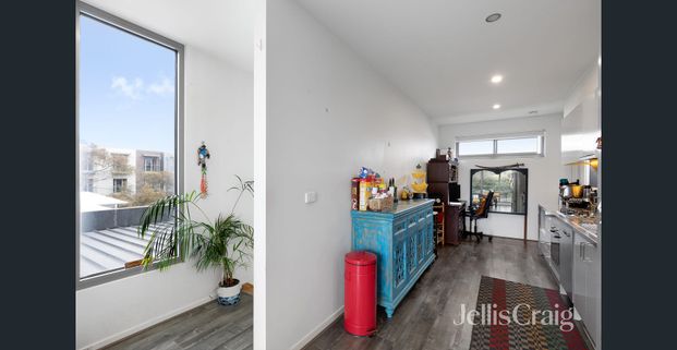 Heading - Contemporary Living with Elevated Views in the Heart of Ivanhoe - Photo 1