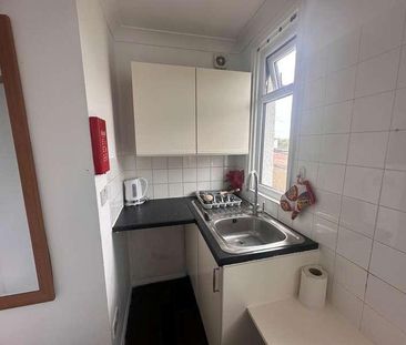 Eastcote Lane, Harrow, HA2 - Photo 3