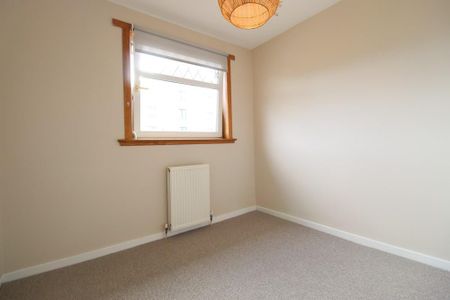 4 bedroom terraced house to rent - Photo 3