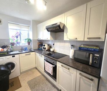 1 bedroom apartment to rent - Photo 4