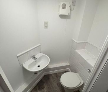 2 bedroom property to rent - Photo 2