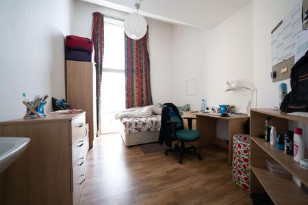 6 bed apartment to rent in Clayton Street West, Newcastle Upon Tyne, NE1 - Photo 4