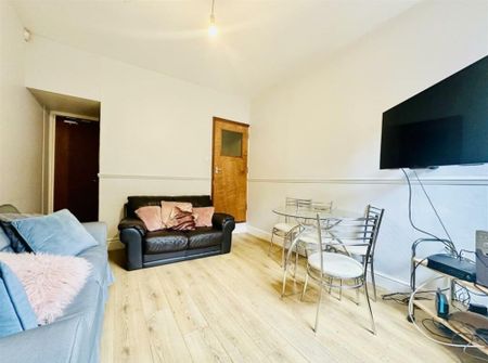 5 Bed Terraced House, Cycle Road, NG7 - Photo 5