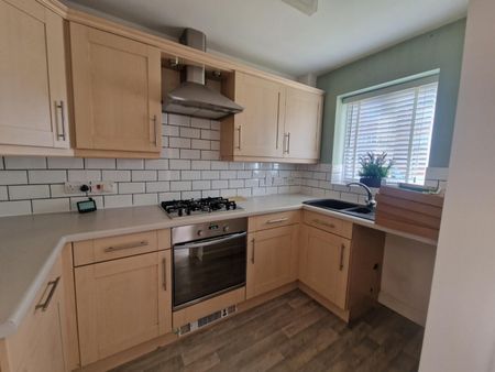 Eaton Drive, Rugeley, Ws15 2FS - Photo 4