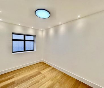 4 bedroom semi-detached house to rent - Photo 4