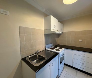 Well Presented, One Bedroom Granny Flat! - Photo 5