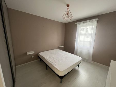 APPARTEMENT 2 PIECES MEUBLE Chartres (28000) - Photo 2