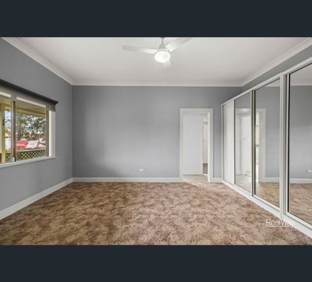12 Princess Street, Newtown, Qld 4350 - Photo 3
