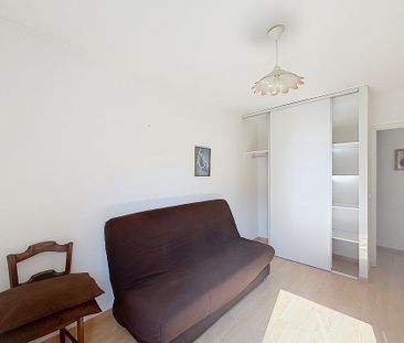 Location Appartement 3 pièces Meublé 77m² BRUGES 33520 - Photo 2