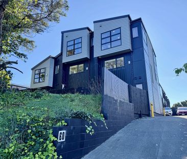 Executive Townhouse with Modern Design and Great Location - Photo 5