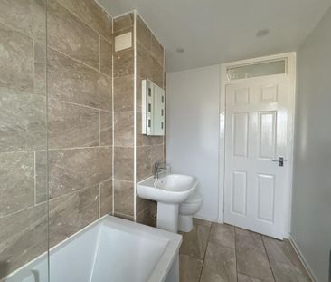 2 bedroom maisonette to rent - Photo 6