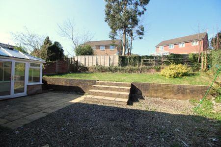 3 bedroom semi-detached house to rent - Photo 5