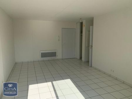 Location Appartement 2 pièces 47m² POITIERS 86000 - Photo 2