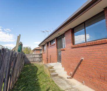 COSY & CONVENIENT - Photo 4