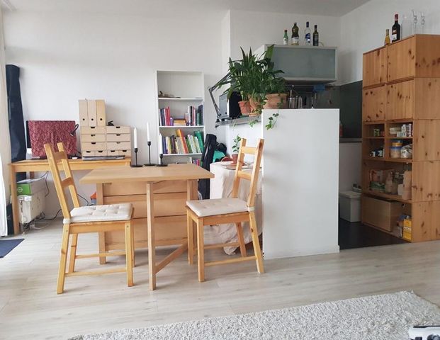 Zwischenmiete Köln : helle möblierte 1-Zimmer-Wohnung - Foto 1