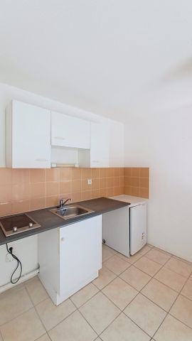 Location Appartement 2 pièces 43m² ALBI 81000 - Photo 4