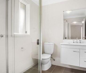 10 Shoveler Street, Aberglasslyn NSW 2320 - House For Rent | Domain - Photo 5