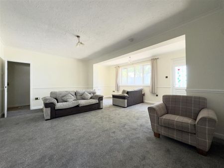 3 bedroom bungalow to rent - Photo 2