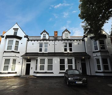 United Kingdom, 23-25 The Crescent, TS5 6SG, Middlesbrough - Photo 1