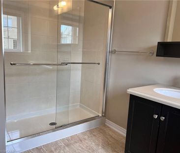 For Lease - 3140 Blackfriar Common, Oakville, Ontario - Photo 3