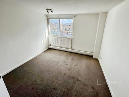 3 bedroom apartment to rent Eaton Road, Hove, East Sussex, BN3 - Photo 3