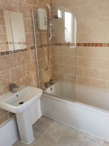 2 Bed Flat, Sherbourne Road, B27 - Photo 3