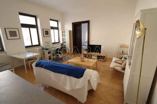 Pronájem slunného 2+kk (71 m - Photo 1