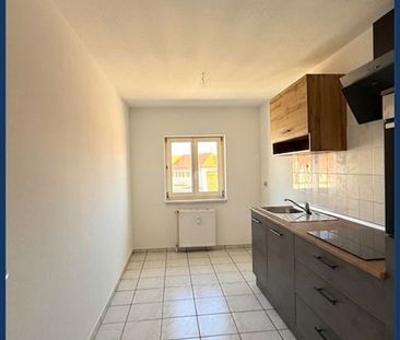 Frisch renovierte 2 Zimmer Wohnung mit EBK in Magdeburg-Sudenburg –... - Photo 1