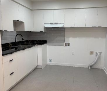 À louer appartement 4-1/2 non chauffé 3e étages - Photo 3