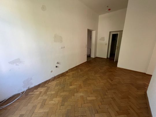 Bruck. Fridrichallee Großzügige Altbauwohnung - Photo 1