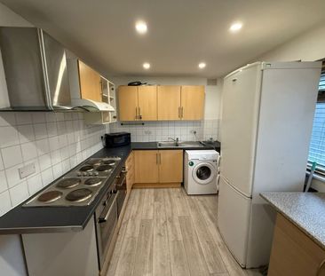 Studio Flat, Avington Grove, SE20 - Photo 4