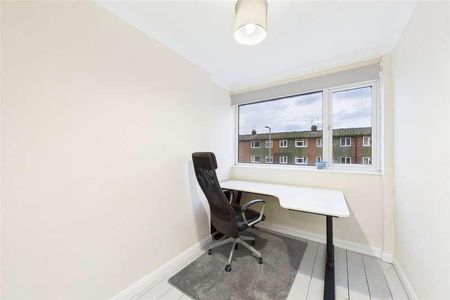 Yorktown Road, Sandhurst, Berkshire, GU47 - Photo 5