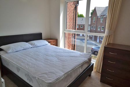 2 bed mews house to rent in Valentine Way, Newcastle, ST5 - Photo 4