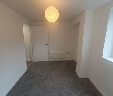 1 Bed Flat, Hessel Street, M50 - Photo 3