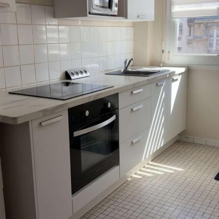 Location Appartement 2 pièces 45m² CHALONS EN CHAMPAGNE 51000 - Photo 1