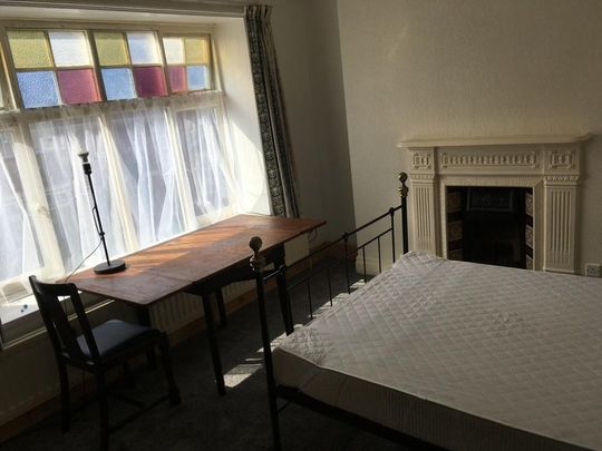 5 bedroom house to rent - Photo 1