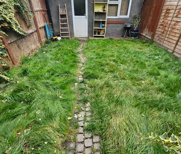 Room in a Shared House, Scales Road, N17 - Photo 6