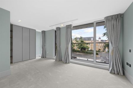 5 bedroom detached house to rent - Photo 4