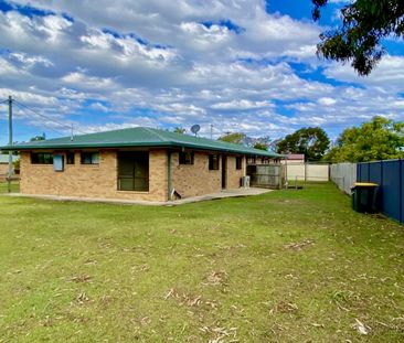 Duplex in convenient location - Photo 1