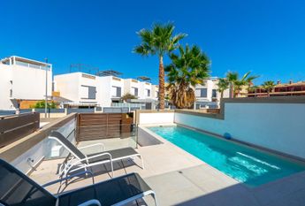 Luxury Villa in Benijófar, for rent