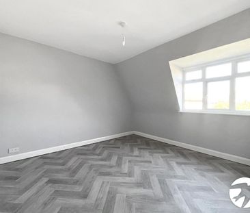 2 bedroom maisonette to rent - Photo 2