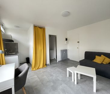 - A LOUER STUDIO MEUBLE 20M2 PAU - - Photo 1