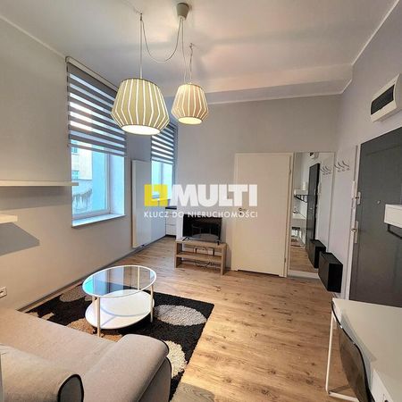 Komfortowe 2 pokoje w centrum z windą i piwnicą. - Zdjęcie 4