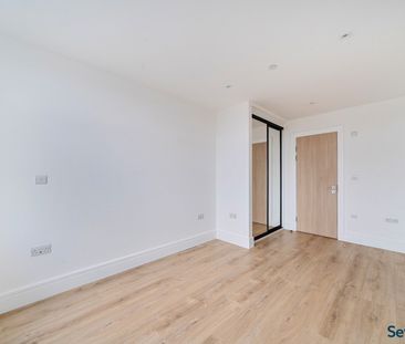 40-48 Pyrcroft Road, Chertsey, Surrey, KT16 - Photo 3