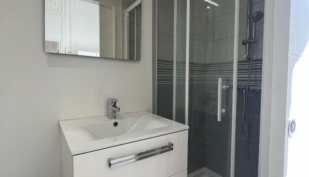 Appartement 1 pièces 14m2 REIMS 450 euros - Photo 1