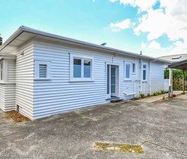 Fresh, Modern & Move-In Ready! - Photo 2